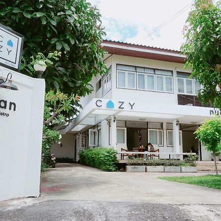 לינה וארוחת בוקר צ'יאנג מאי Cozy By Funwahn מראה חיצוני תמונה