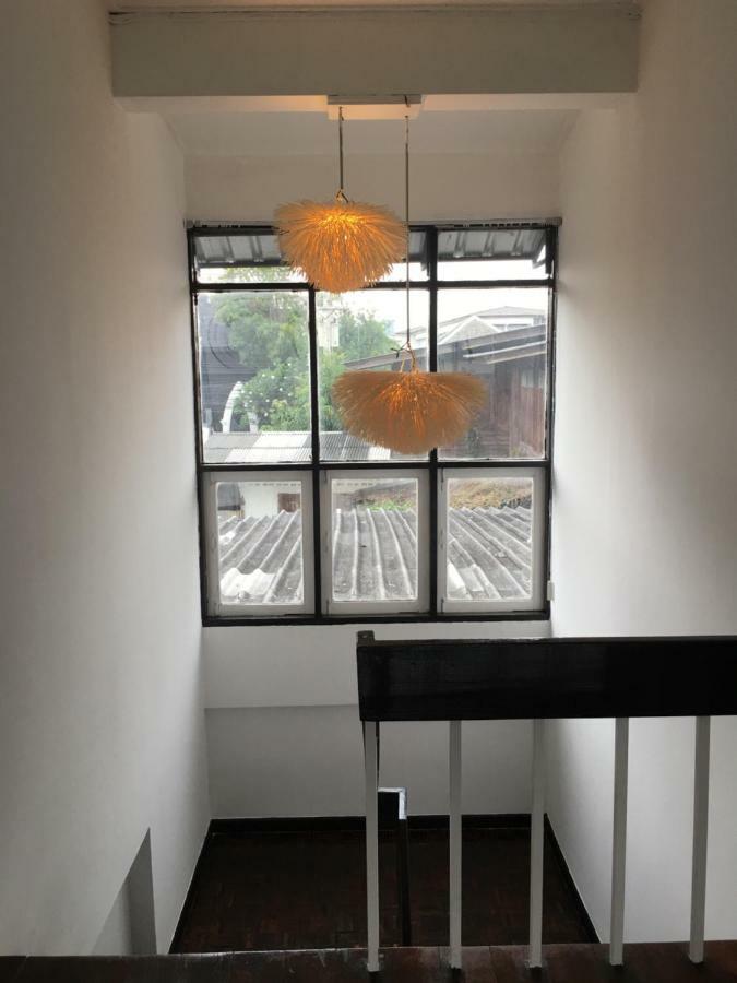 לינה וארוחת בוקר צ'יאנג מאי Cozy By Funwahn מראה חיצוני תמונה