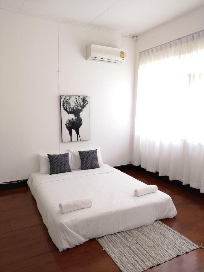 לינה וארוחת בוקר צ'יאנג מאי Cozy By Funwahn מראה חיצוני תמונה